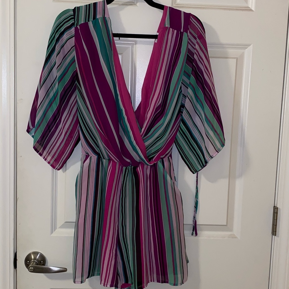 New York & Company women’s romper M